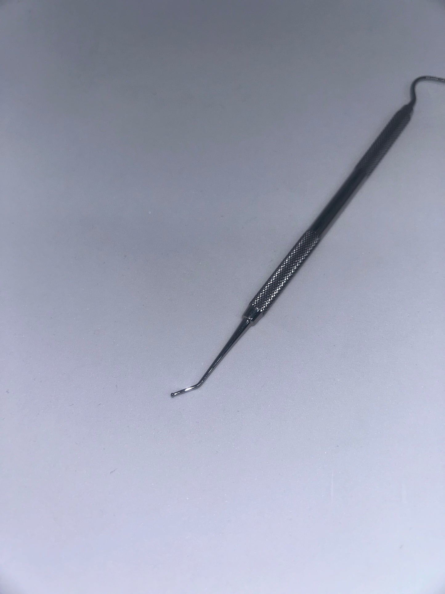 Calcium hydroxide applicator