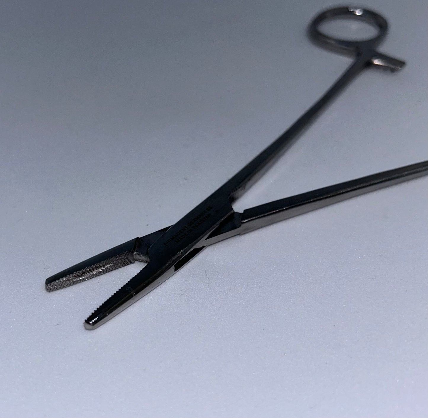 Needle holder mayo hegar