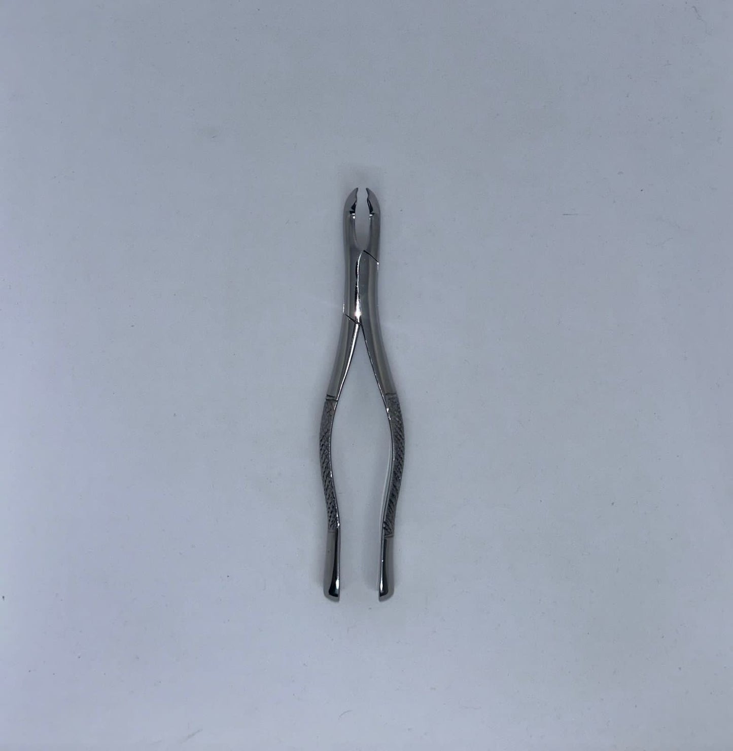 Lower wisdom forceps (straight hand)