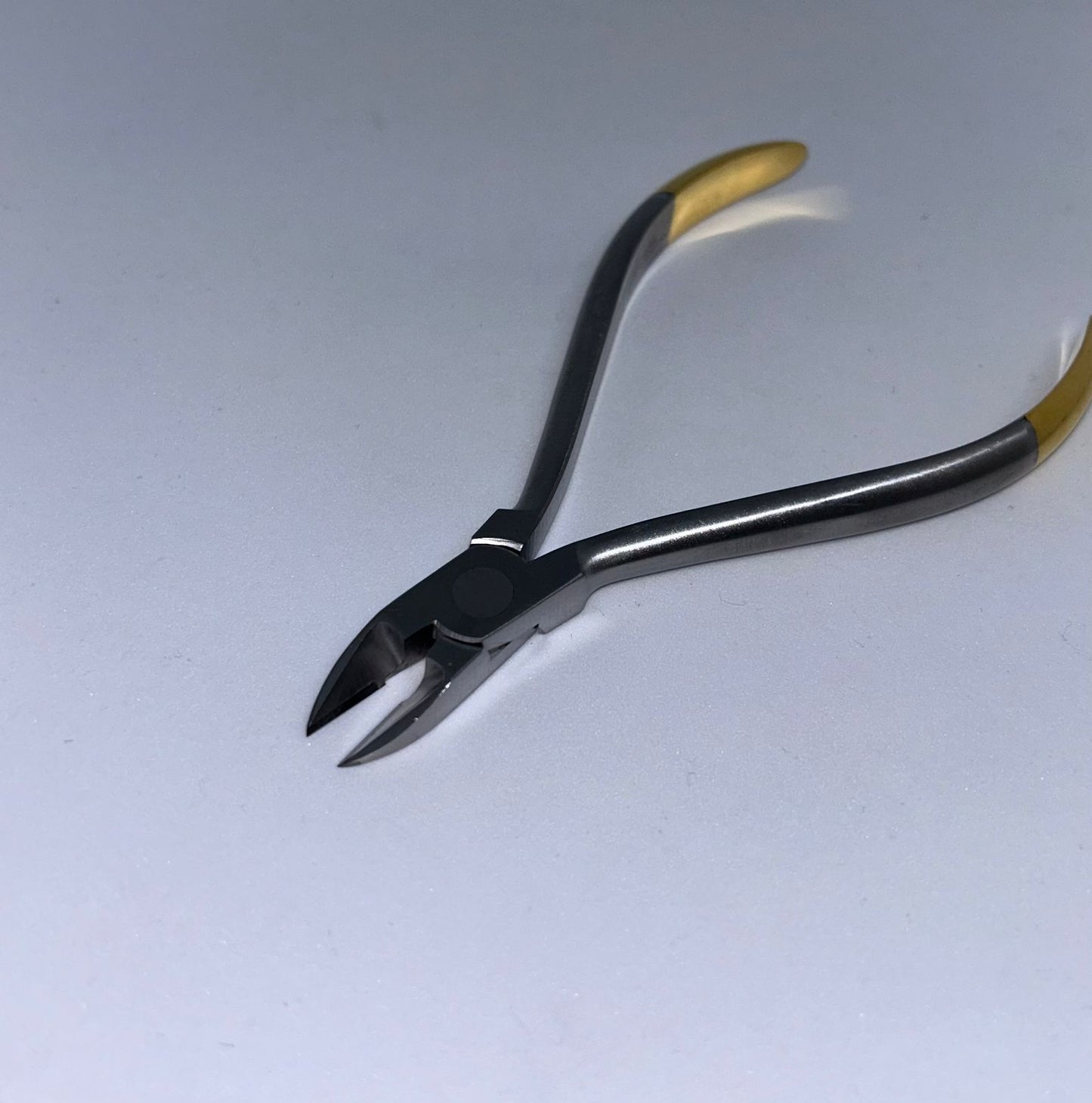 Orthodontic wire cutter (diamond)