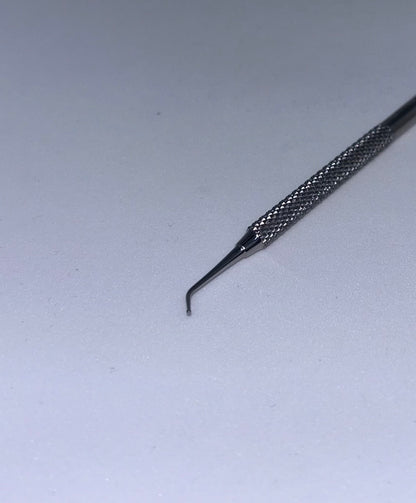 Calcium hydroxide applicator