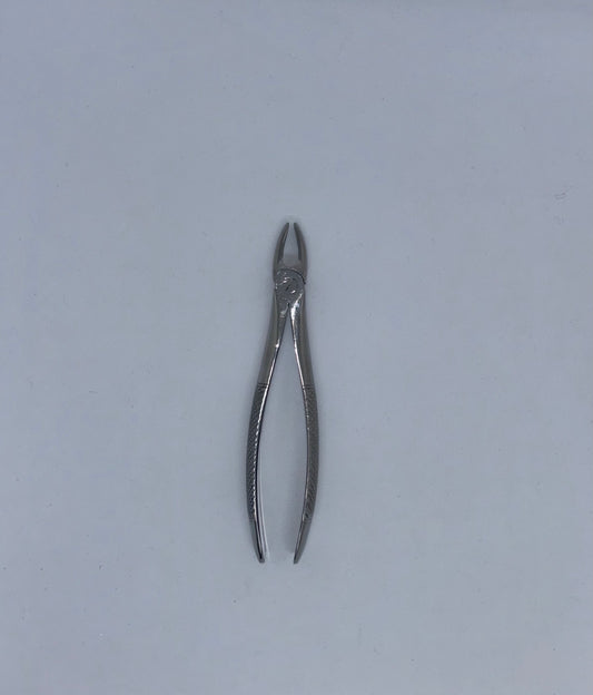 Upper central & canine forceps