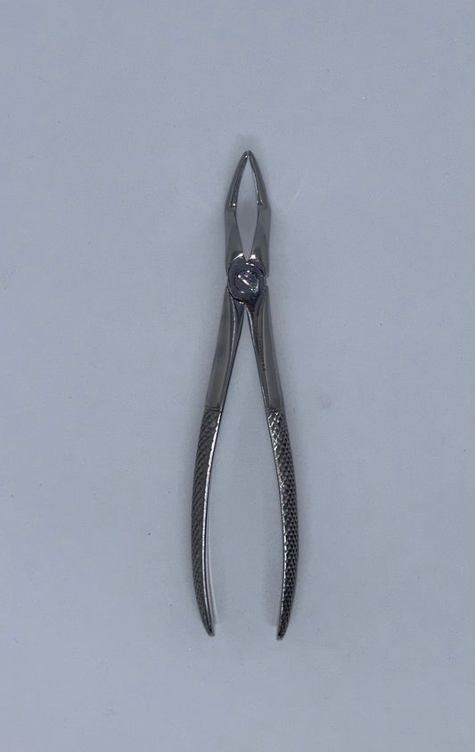 Upper roots forceps (narrow peak)