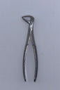 lower anterior remaining root thin peak forceps